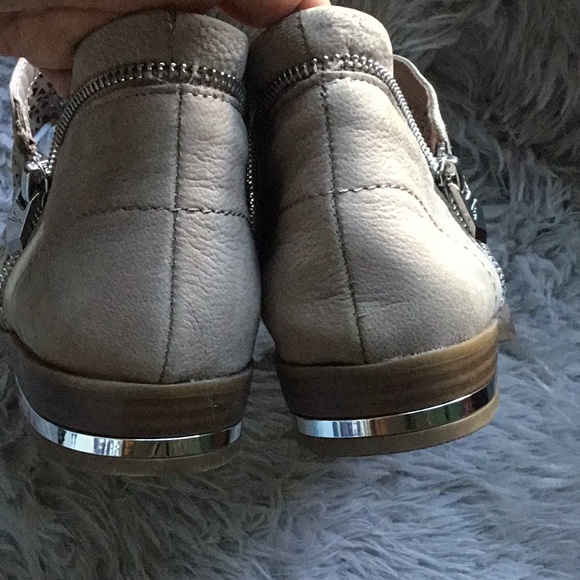 Fergie later cut booties